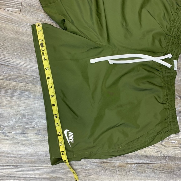 Nike Woven Flow Standard Fit Mid Thigh Length Green Athletic Shorts Size XXL - Picture 6 of 7